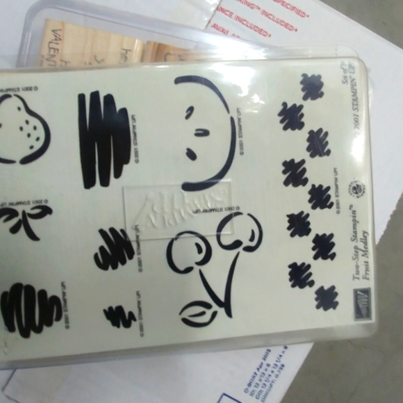 4 rubber stamp sets assorted - 25 individual stamps assorted styles - Picture 4 of 13